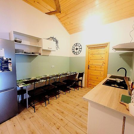 Apartamenty I Pokoje Goscinne Pod Lasem Nadarzyn Zewnętrze zdjęcie